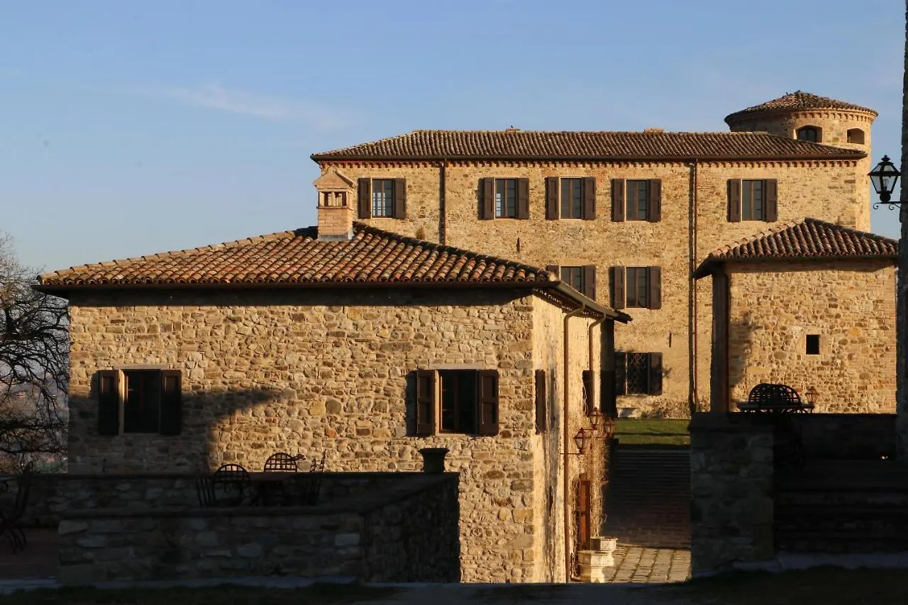 Castello Di Viano Villa Farm stay
