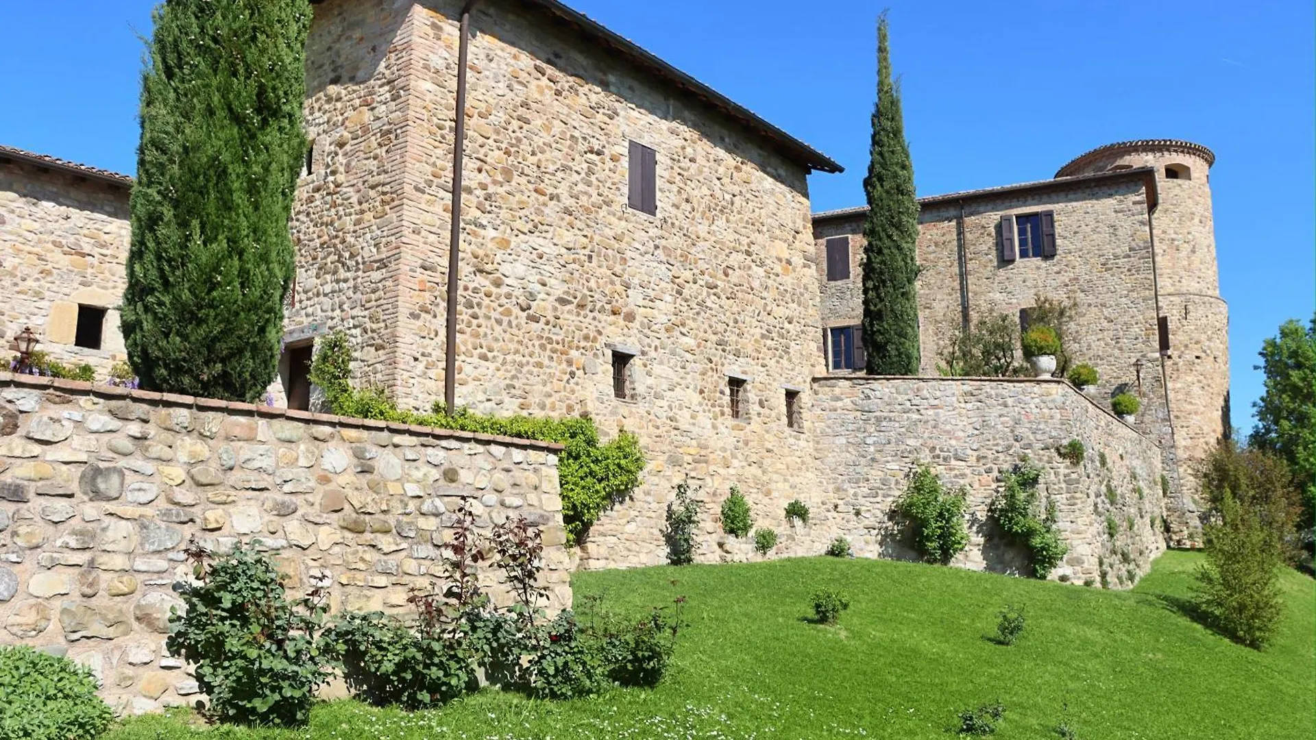 Castello Di Viano Villa 0*,  Italy